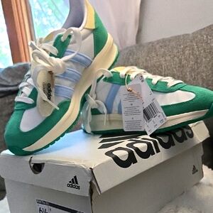 Adidas Green and White Sneakers Classic Design Cloudfoam Comfort